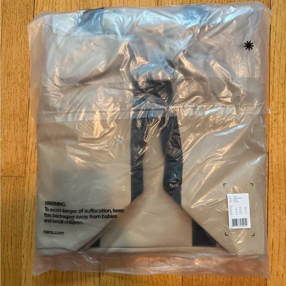 NWT RAINS Weekend Bag Sand
